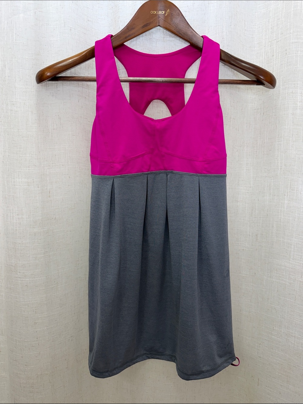 LuLulemon Fuchsia & Gray Active Top Size 4 Excellent Condition